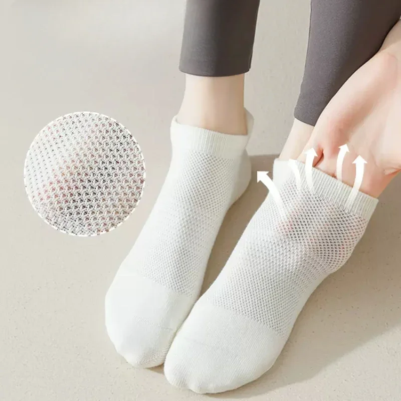 ถุงเท้าโยคะกันลื่นสำหรับผู้หญิ - Pilates Yoga Barre บทวิจารณ์และราคา